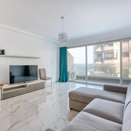 Qawra Fully Equipped Apartments, Opposite The By 360 Estates *