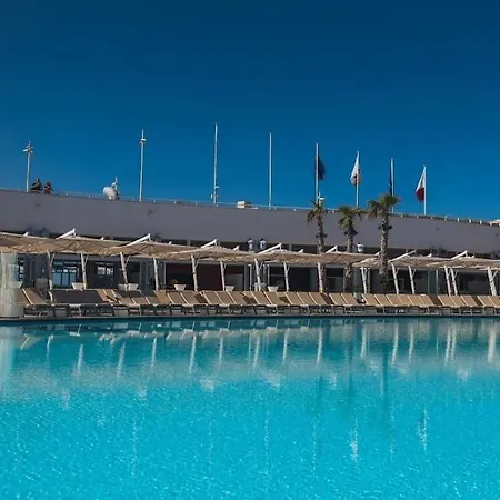 דירה Qawra Fully Equipped Apartments, Opposite The By 360 Estates