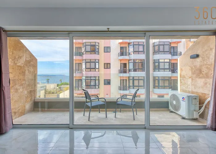 Qawra Fully Equipped Apartments, Opposite The By 360 Estates Apartment *