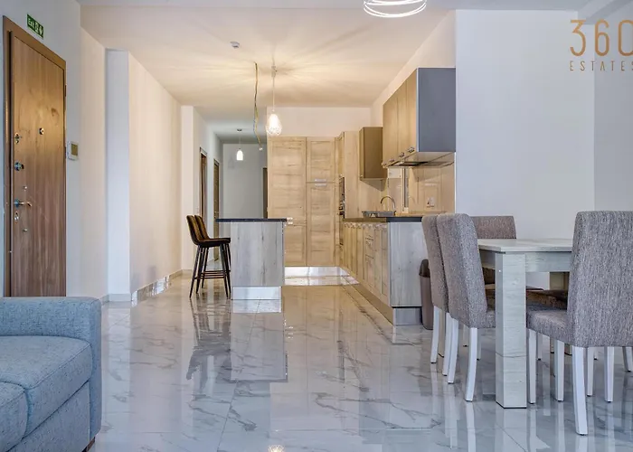 Qawra Fully Equipped Apartments, Opposite The By 360 Estates St. Paul's Bay