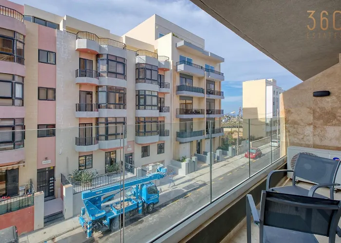 Qawra Fully Equipped Apartments, Opposite The By 360 Estates