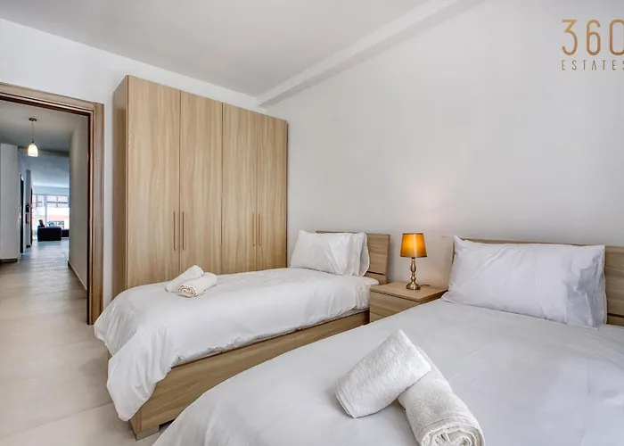 Qawra Fully Equipped Apartments, Opposite The By 360 Estates * St. Paul's Bay