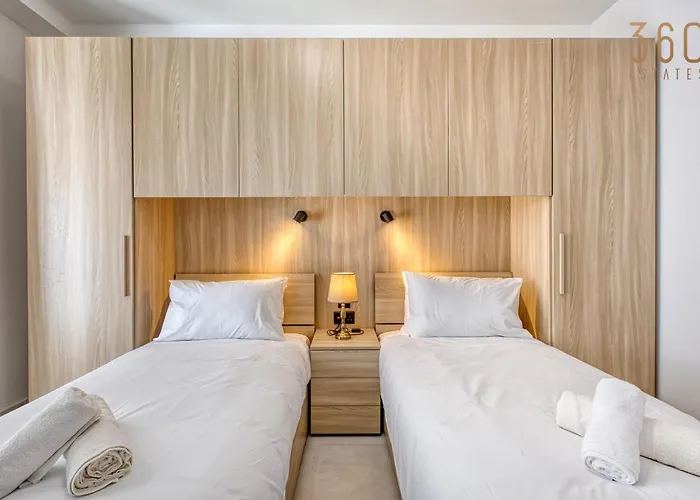 Qawra Fully Equipped Apartments, Opposite The By 360 Estates