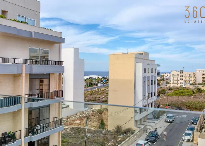 Qawra Fully Equipped Apartments, Opposite The By 360 Estates *