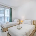 Qawra Fully Equipped Apartments, Opposite The By 360 Estates Apartment *