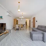 Qawra Fully Equipped Apartments, Opposite The By 360 Estates Apartment St. Paul's Bay