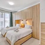 Qawra Fully Equipped Apartments, Opposite The By 360 Estates Apartment