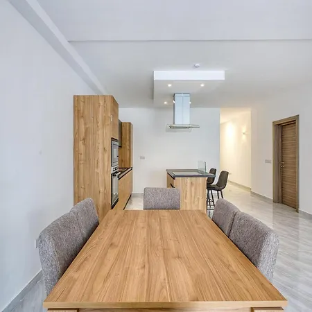 公寓 Qawra Fully Equipped Apartments, Opposite The By 360 Estates *