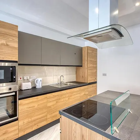 Qawra Fully Equipped Apartments, Opposite The By 360 Estates 圣保罗湾城